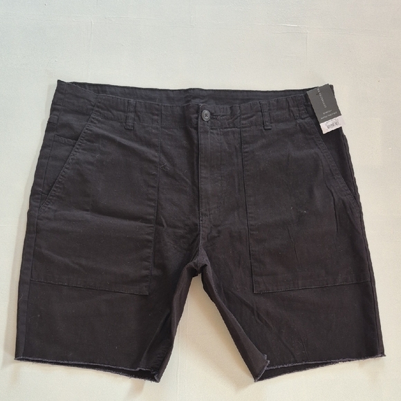 No Boundaries Black Cargo Shorts Classic Design - Picture 1 of 5